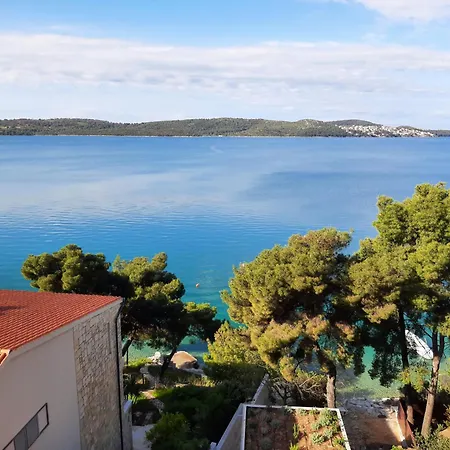Villa Penava, Private Beach, Pool And 7Min To Trogir-2